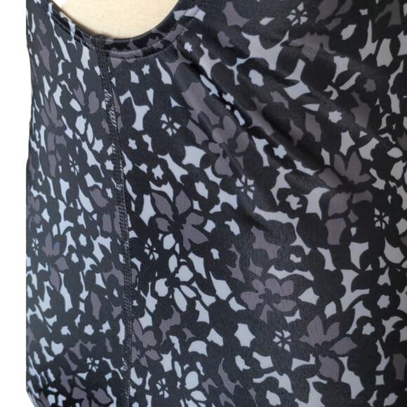 LANDS END Black Gray Slimming Scoop Neck One Piece Swimsuit 6 - Picture 7 of 9